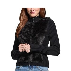 Q & A black Long Sleeve Fur Mix Zip up jacket Size Medium